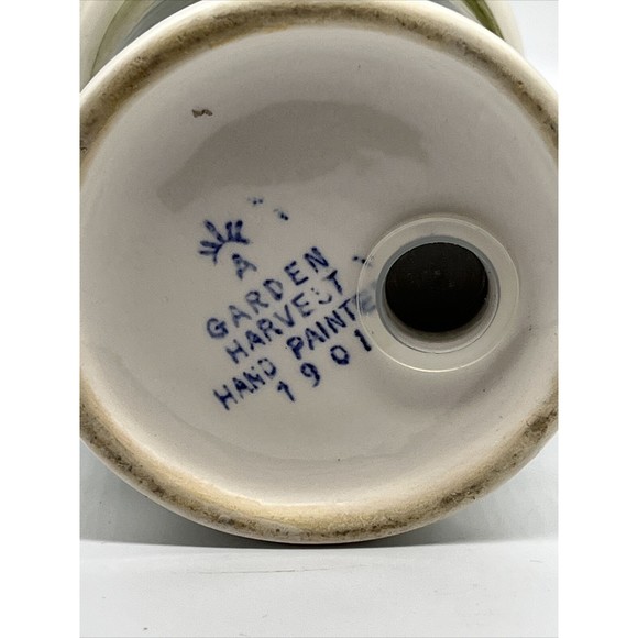 Vintage 6-1/2” ARNART Garden Harvest Salt  Shaker Hand-painted Japan - Picture 10 of 10